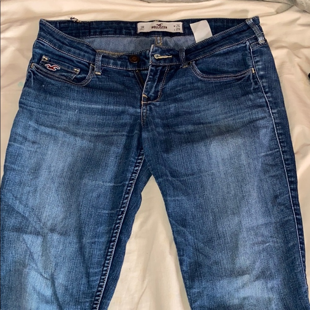I am selling hollister jeans